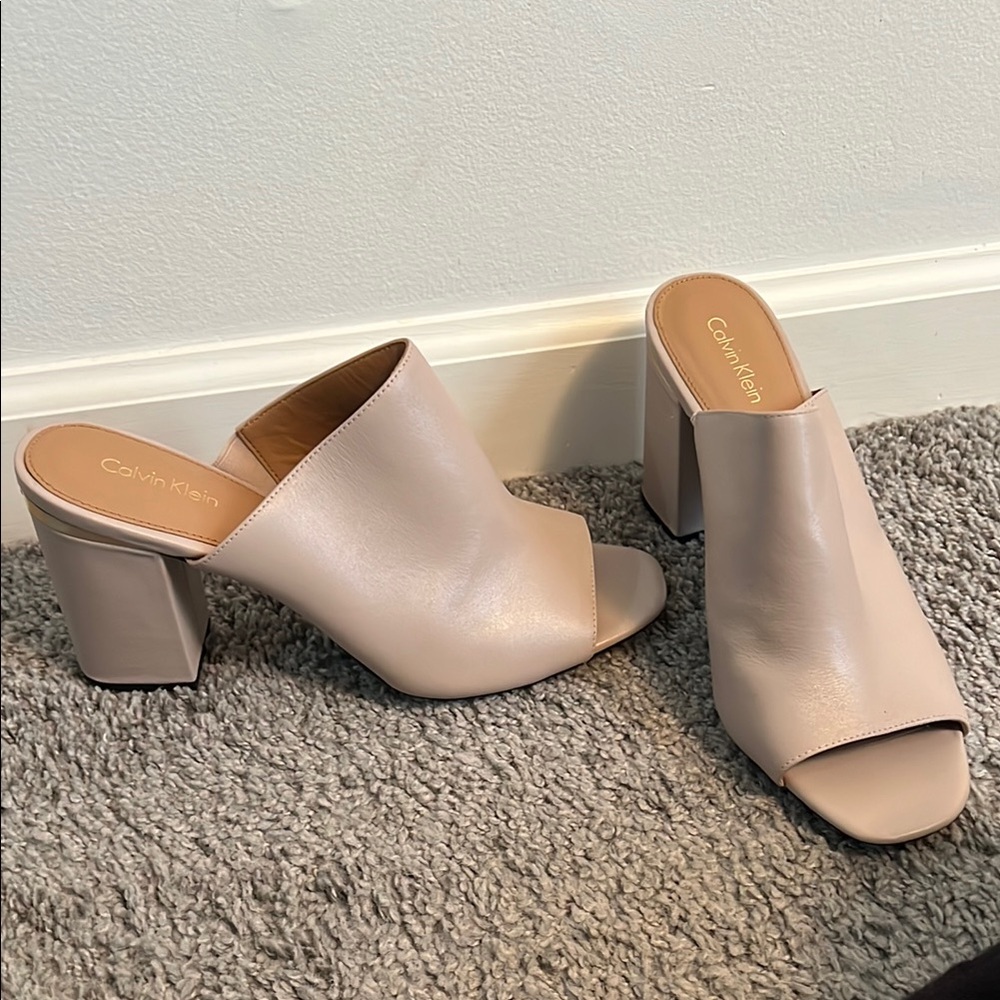 Calvin Klein Tan Mules with Chunky Block Heel